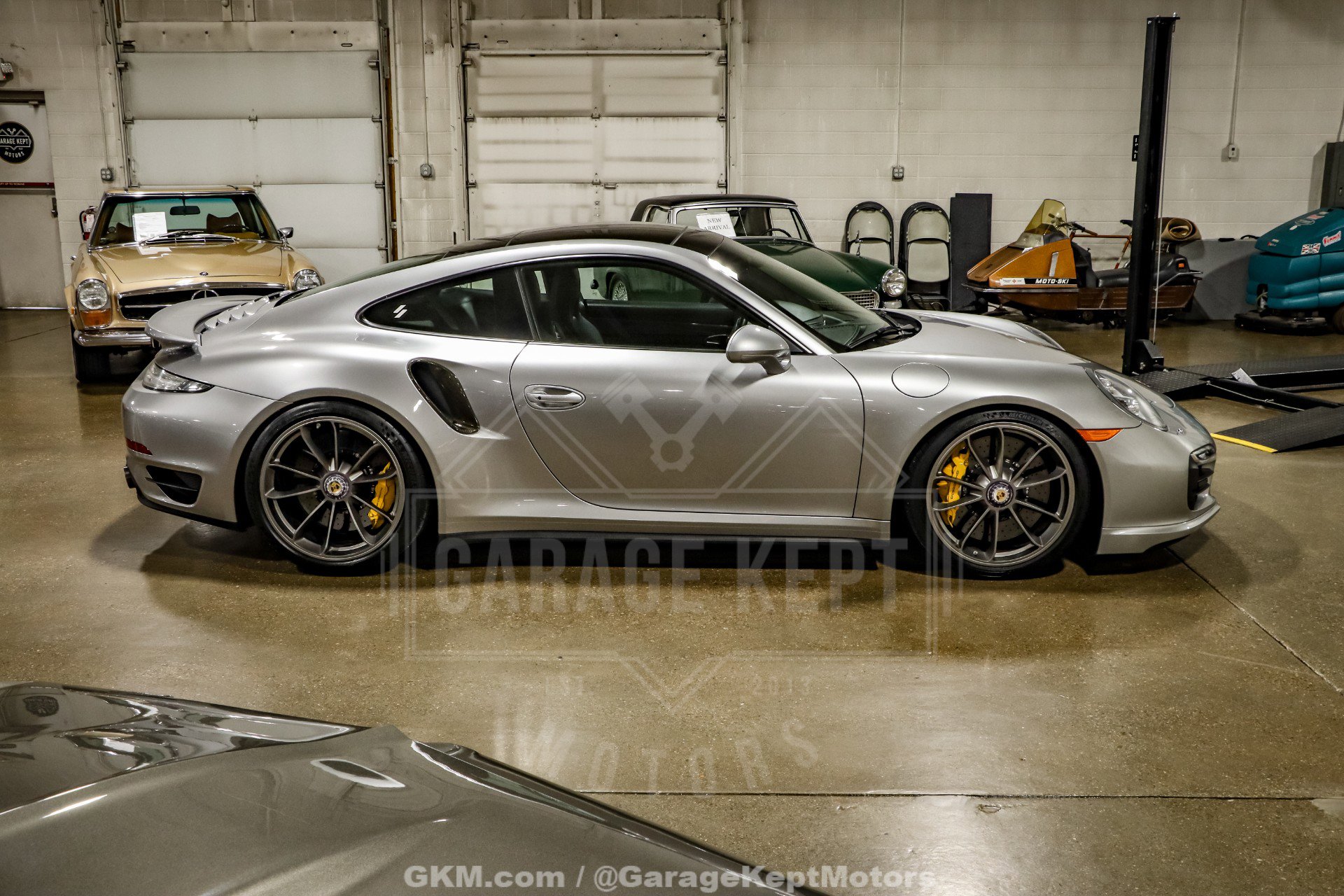 Used 2014 Porsche 911 Turbo S image 21