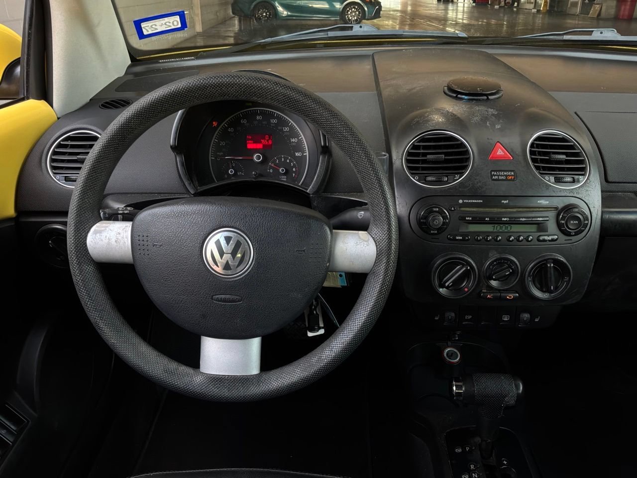 Used 2007 Volkswagen Beetle Convertible w/ Package 1 FWD image 18
