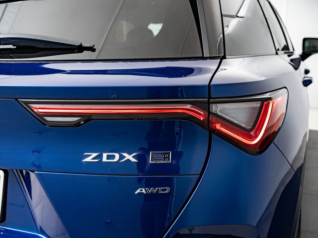 Certified 2024 Acura ZDX A-Spec AWD/4WD image 9