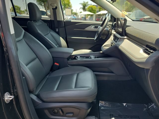 Used 2026 Ford Explorer Active w/ Active Comfort Package RWD image 17