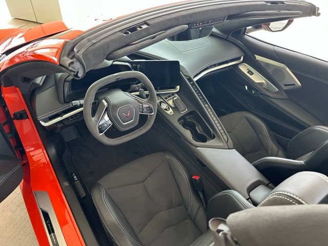 Used 2021 Chevrolet Corvette Stingray Premium Conv w/ Z51 Performance Package RWD image 13