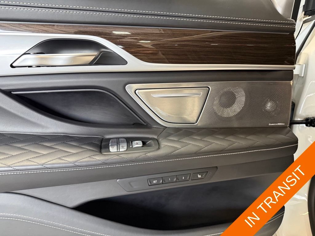 Used 2020 BMW M760i xDrive w/ Luxury Rear Seating Package AWD/4WD image 31