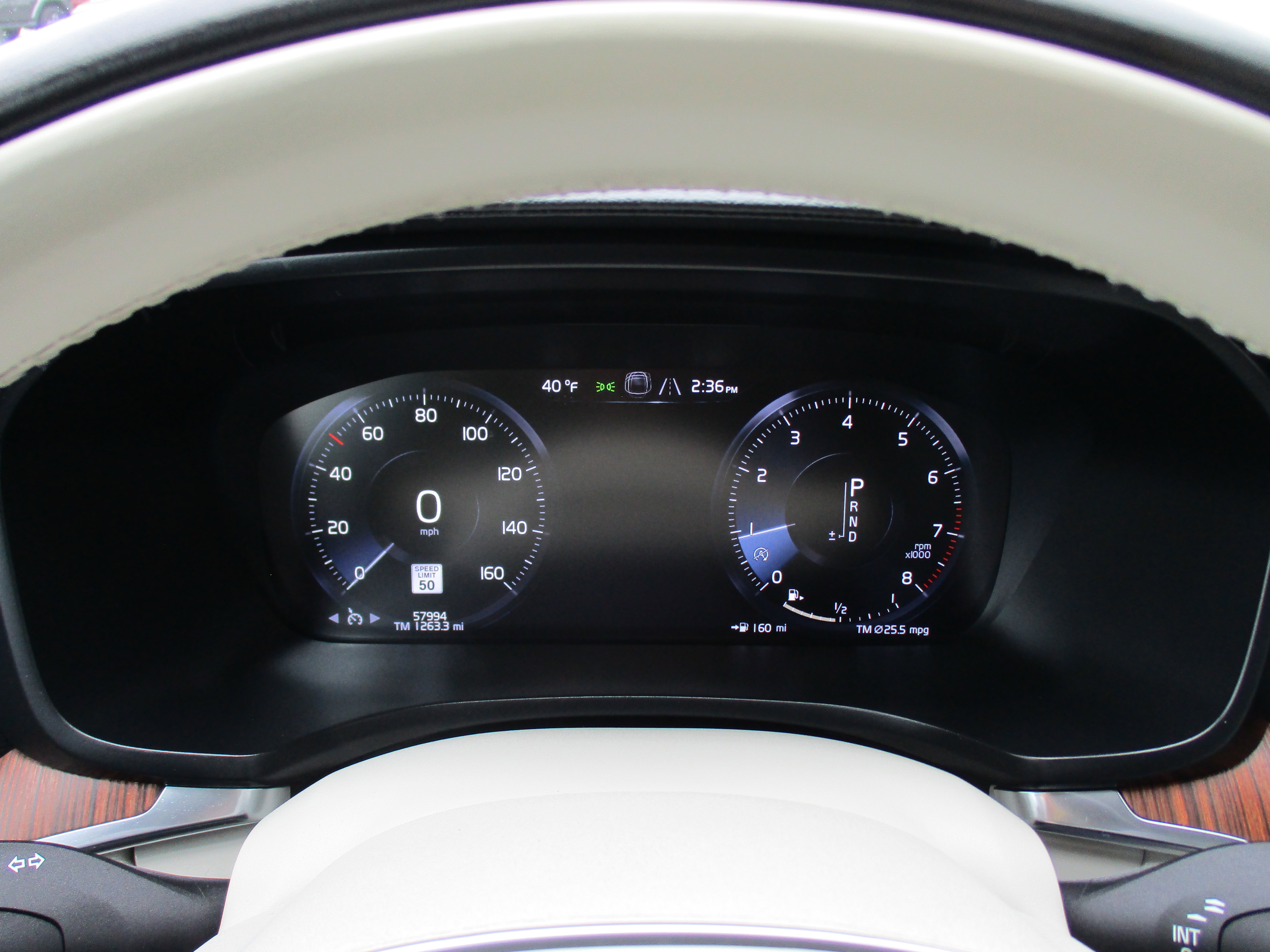 Used 2020 Volvo V60 T5 Cross Country image 18