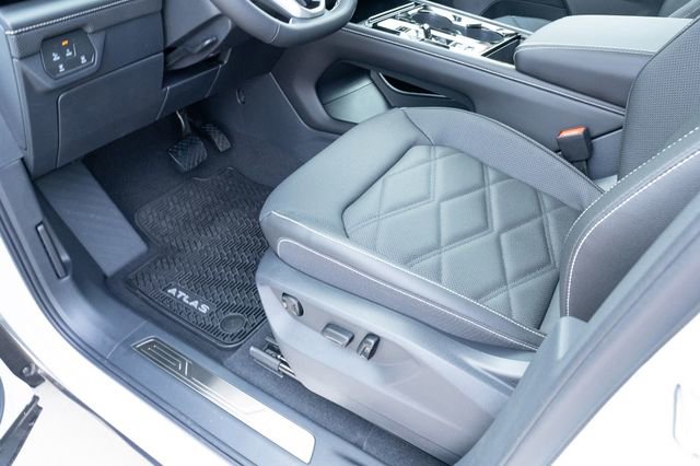 New 2026 Volkswagen Atlas SE image 27