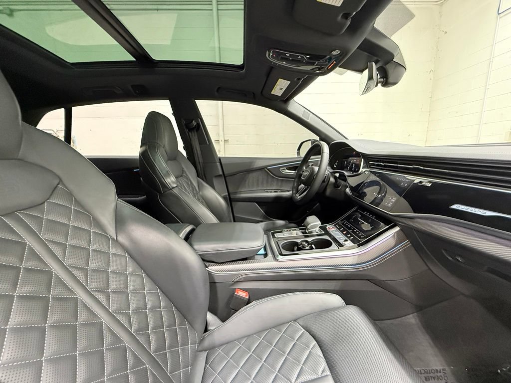Used 2025 Audi SQ8 Premium Plus w/ 23" Wheel Package AWD/4WD image 48