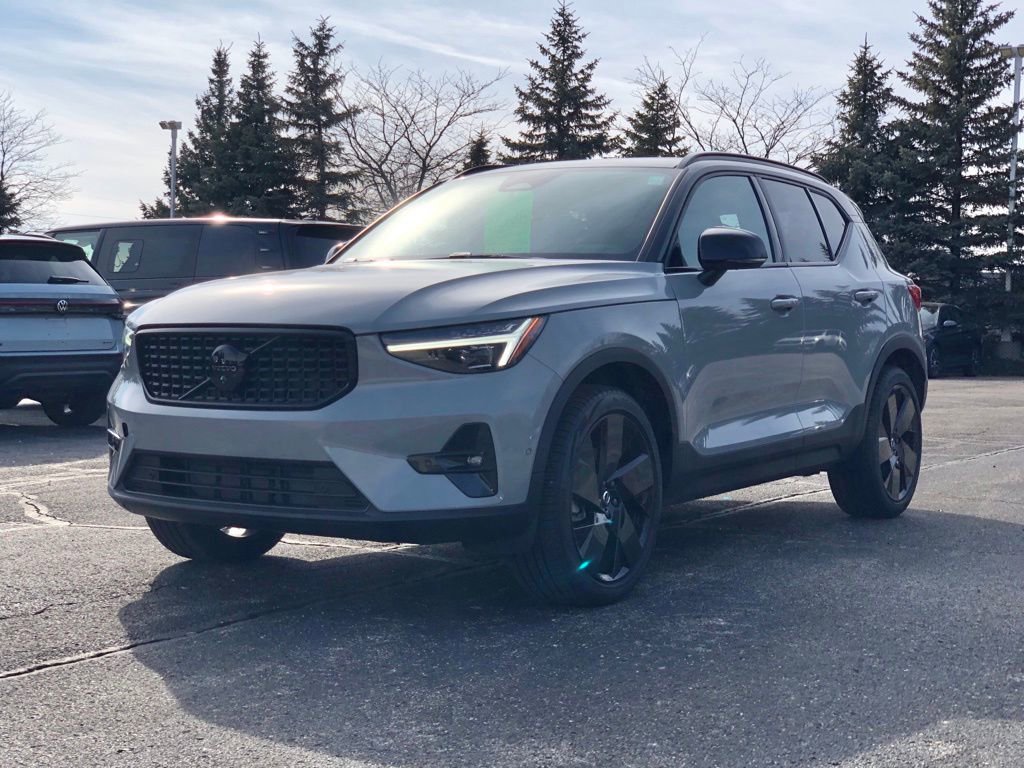 New 2026 Volvo XC40 B5 Ultra w/ Protection Package Premier AWD/4WD image 3