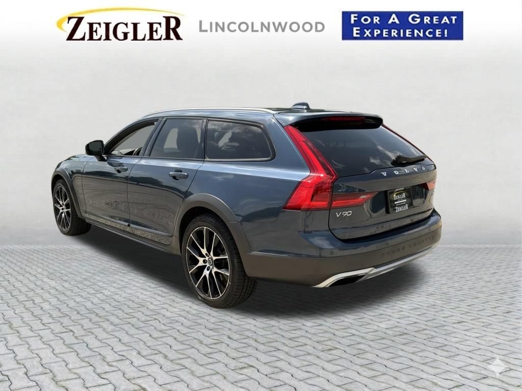 Used 2020 Volvo V90 T6 Cross Country w/ Protection Package AWD/4WD image 4