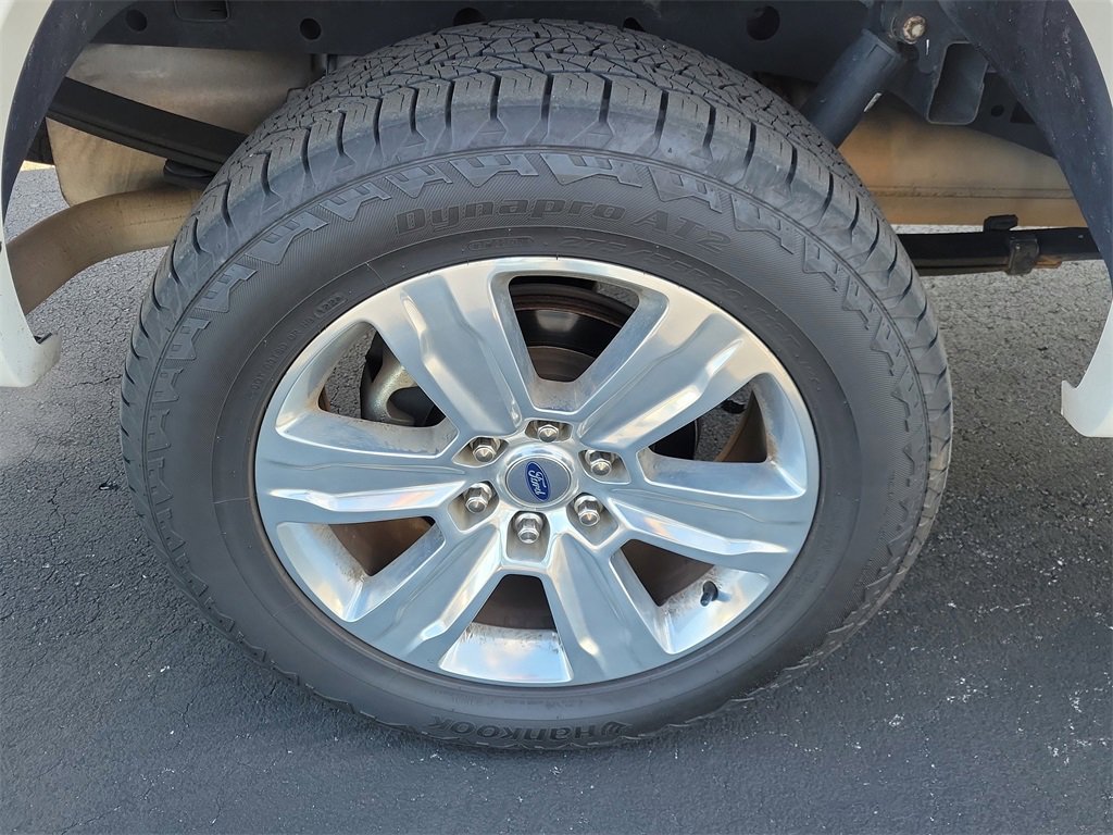 Used 2019 Ford F150 Platinum w/ Equipment Group 701A Luxury image 5