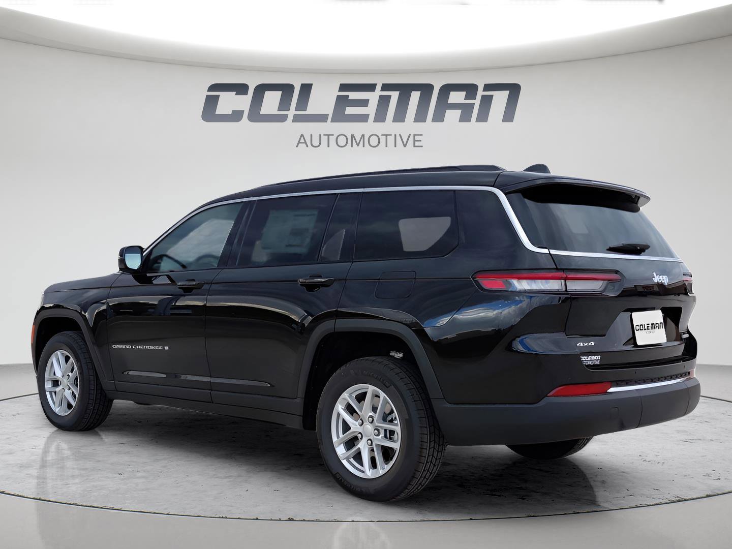 New 2025 Jeep Grand Cherokee L Laredo w/ Luxury Tech Group I AWD/4WD image 3