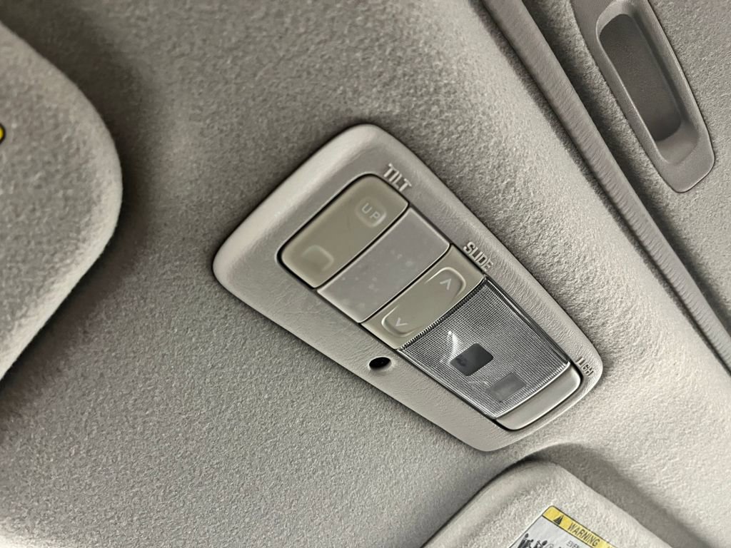 Used 2006 Toyota Matrix image 26