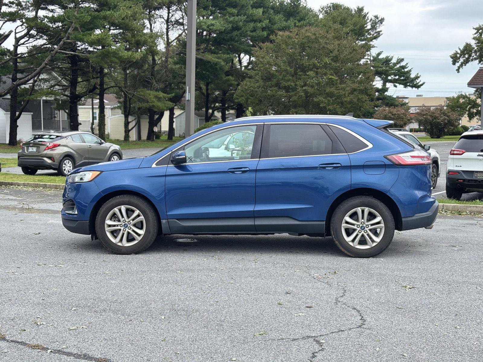 Used 2020 Ford Edge SEL w/ Cold Weather Package AWD/4WD image 5