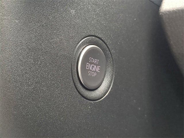 Certified 2023 Volkswagen ID.4 Pro image 30