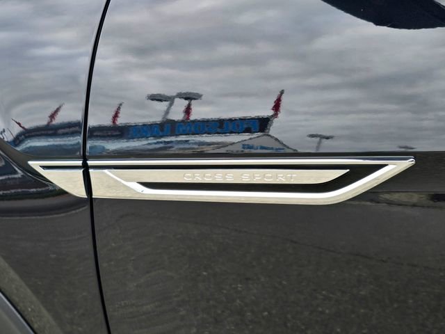 Used 2024 Volkswagen Atlas Cross Sport SEL Premium R-Line image 31