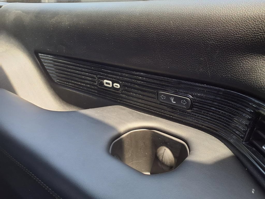 Used 2024 Jeep Grand Wagoneer L Series II AWD/4WD image 8