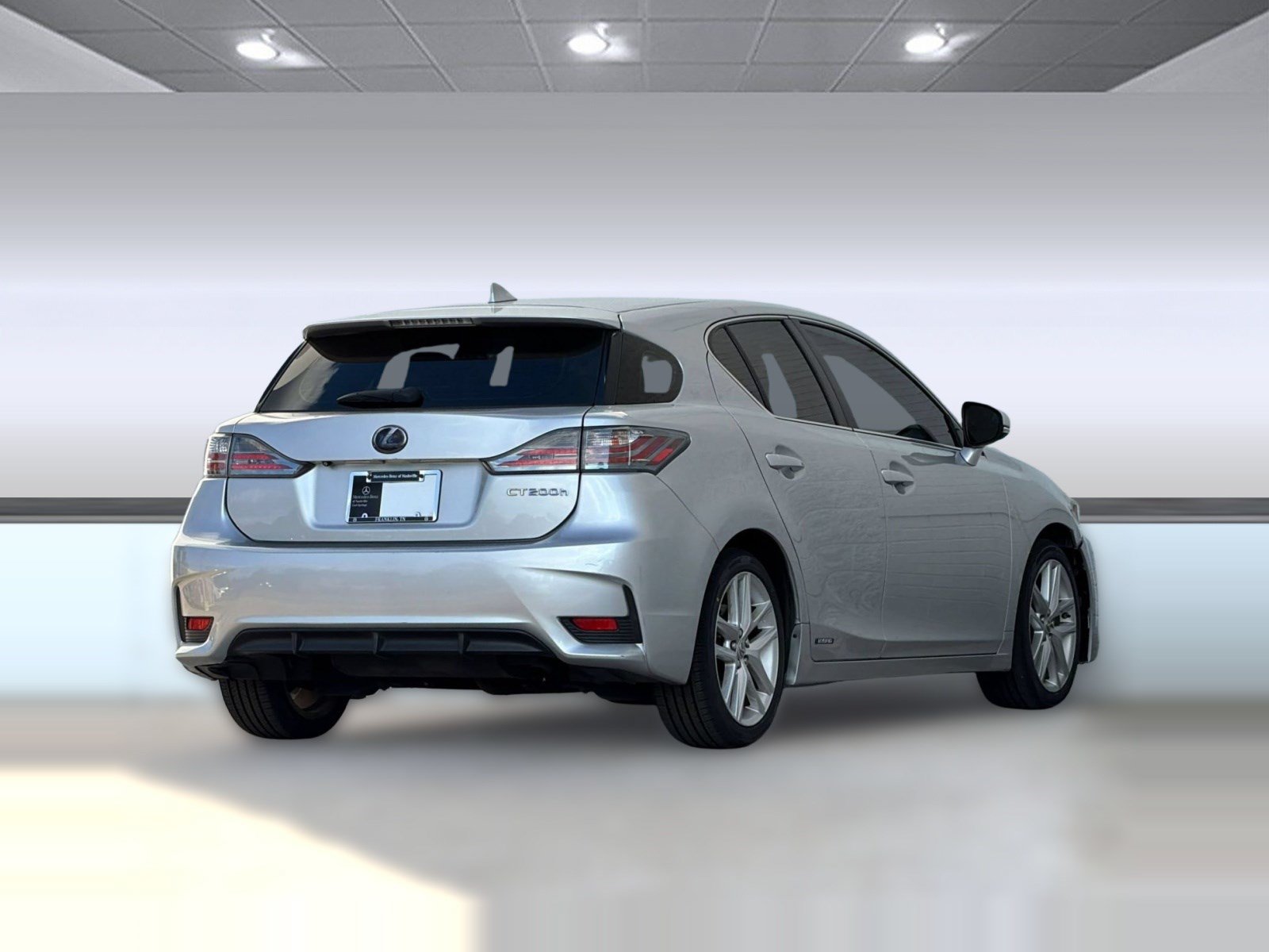 Used 2015 Lexus CT 200h w/ Navigation Package FWD image 9