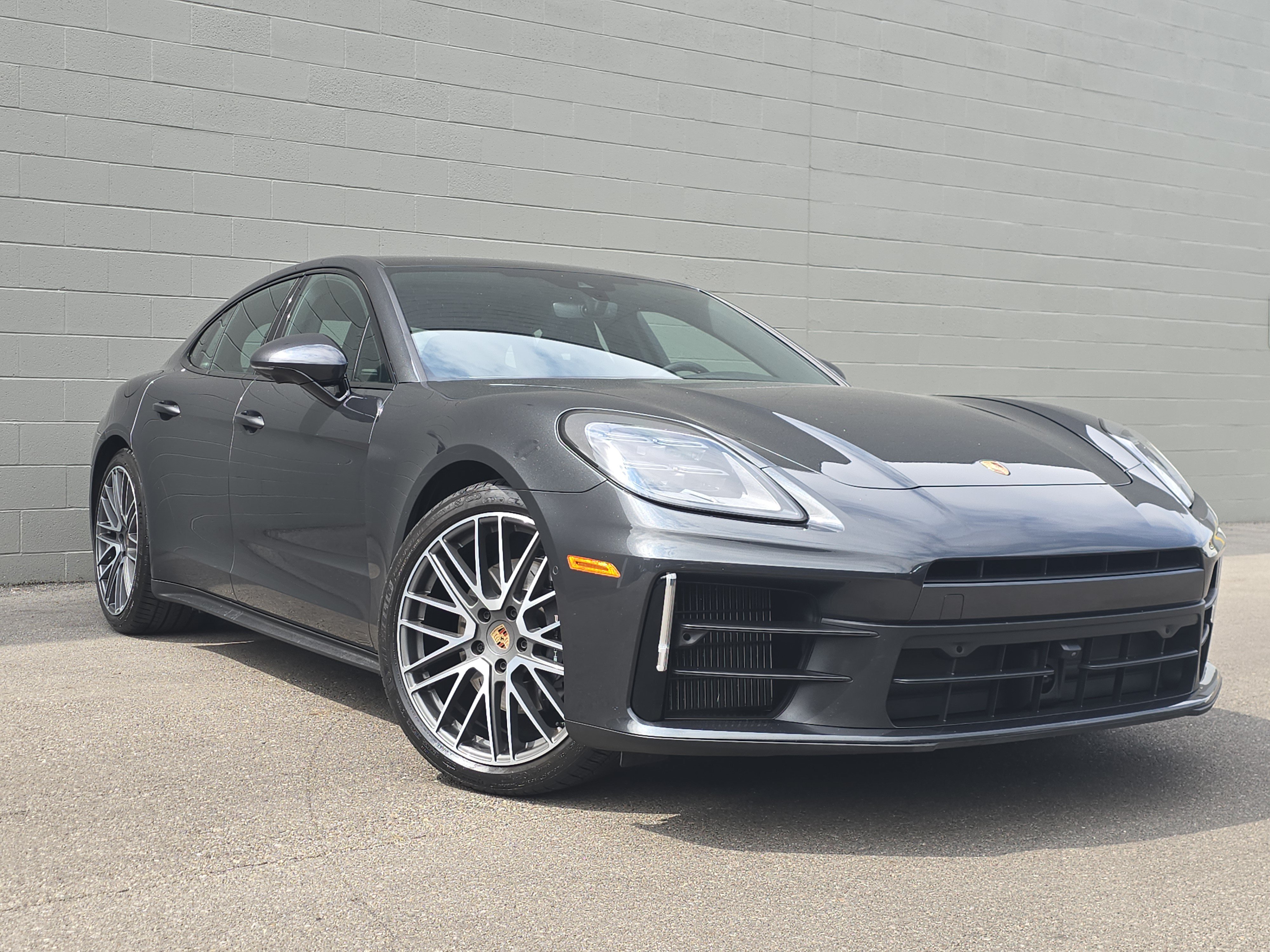 Certified 2025 Porsche Panamera 4 AWD/4WD image 13