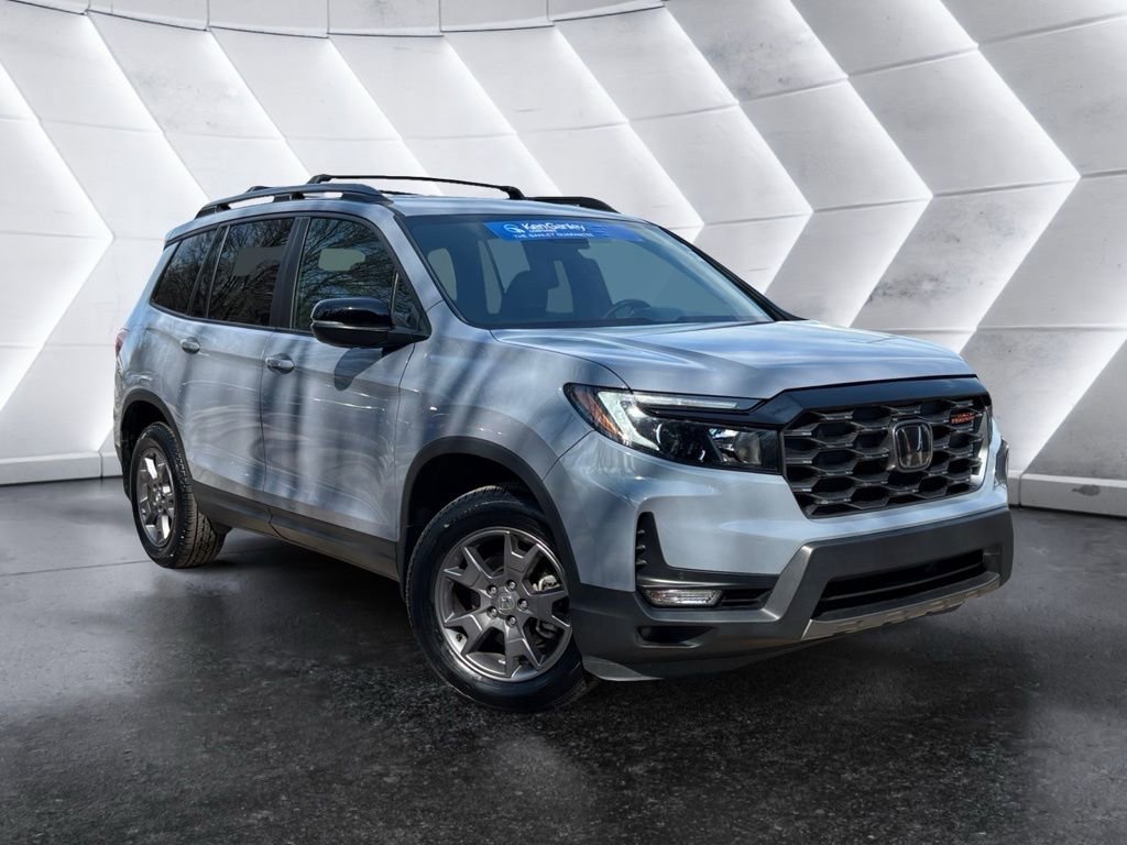 Used 2024 Honda Passport TrailSport image 8
