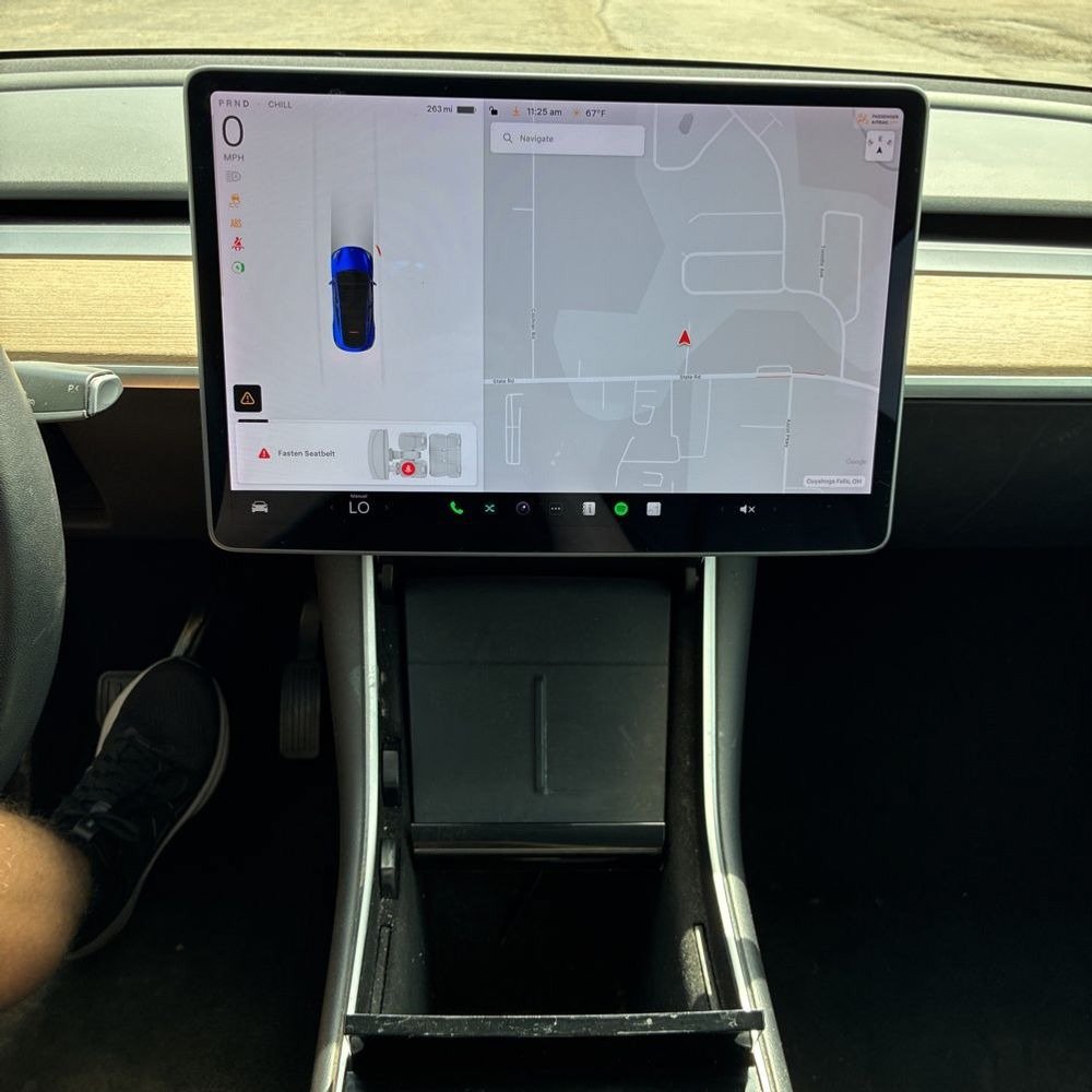 Used 2021 Tesla Model Y Long Range AWD/4WD image 8