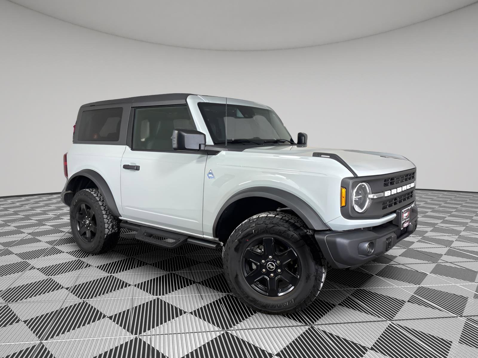 Used 2024 Ford Bronco Black Diamond image 1