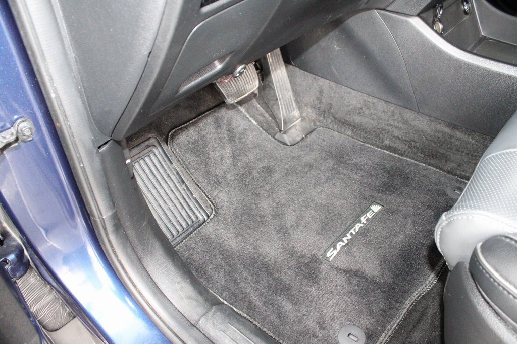 Used 2022 Hyundai Santa Fe Limited w/ Cargo Package image 25