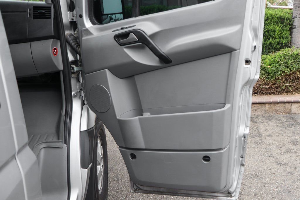 Used 2016 Mercedes-Benz Sprinter 2500 image 37