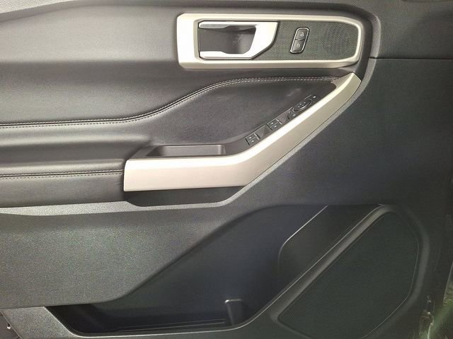 Used 2023 Ford Explorer XLT w/ Equipment Group 202A image 15