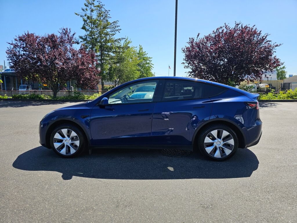 Used 2021 Tesla Model Y Long Range AWD/4WD image 4