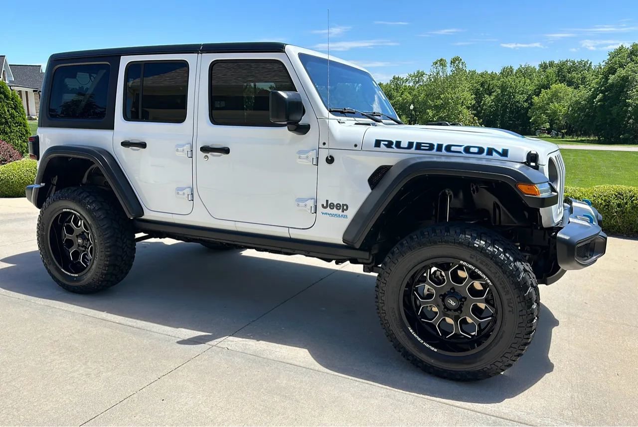 Used 2022 Jeep Wrangler Unlimited Rubicon 4xe image 31