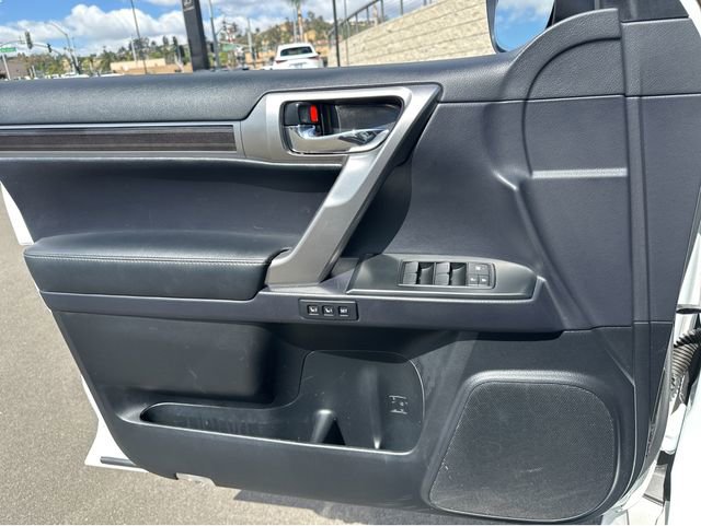 Used 2023 Lexus GX 460 Premium w/ Premium Package image 12