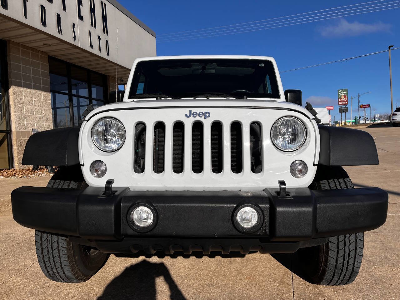 Used 2018 Jeep Wrangler Unlimited Sport w/ Connectivity Group image 7