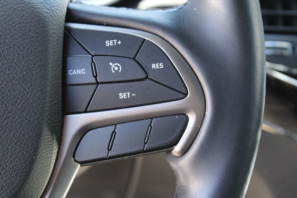 Used 2021 Jeep Grand Cherokee Limited RWD image 27