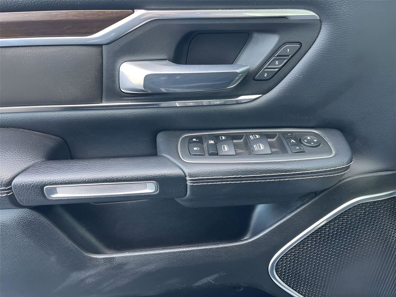 Used 2022 RAM 1500 Laramie image 25