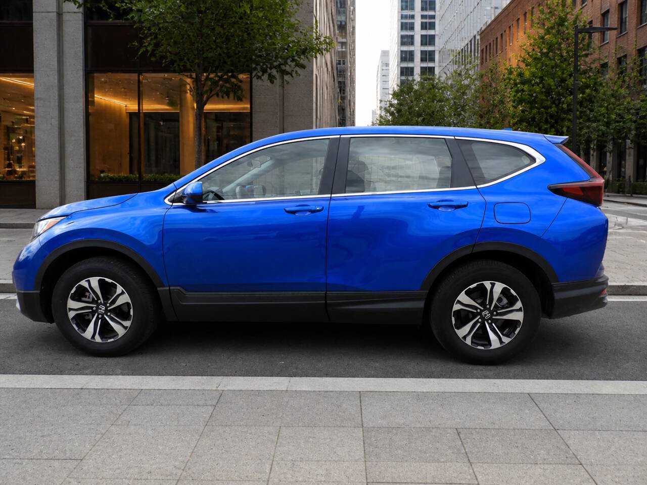 Used 2021 Honda CR-V Special Edition image 1