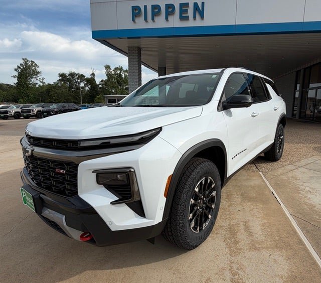New 2026 Chevrolet Traverse Z71 w/ Enhanced Driving Package AWD/4WD image 5
