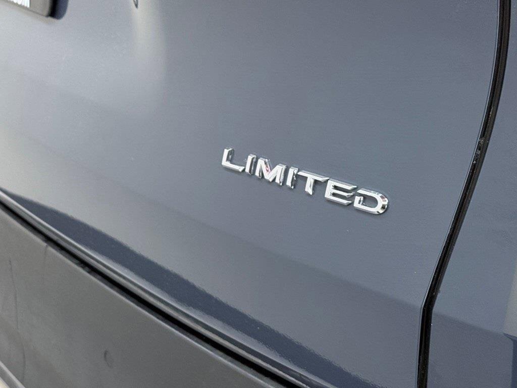 Used 2024 Toyota Grand Highlander Limited image 10