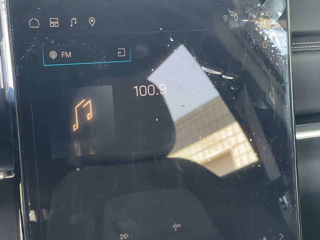 Used 2025 GMC Terrain Elevation image 13