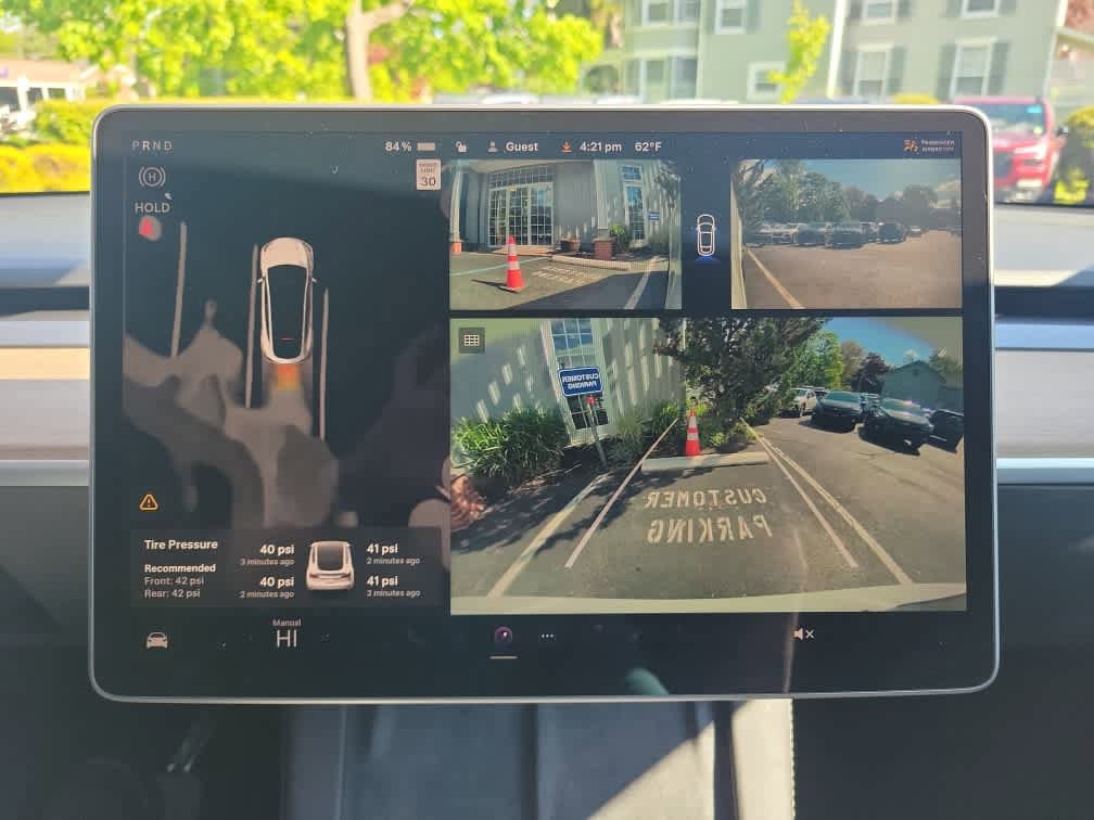 Used 2023 Tesla Model Y AWD image 18