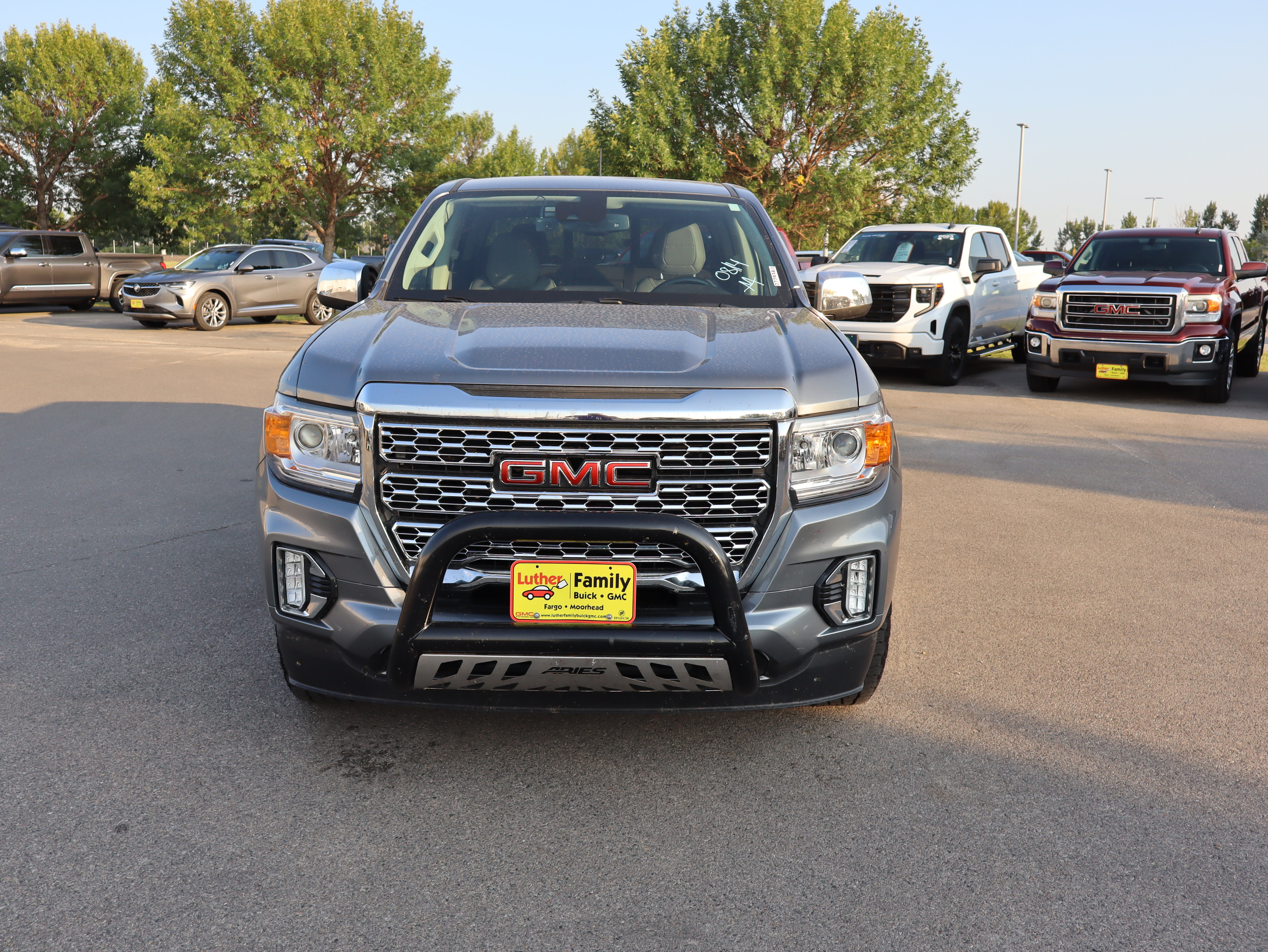 Used 2021 GMC Canyon Denali AWD/4WD image 2