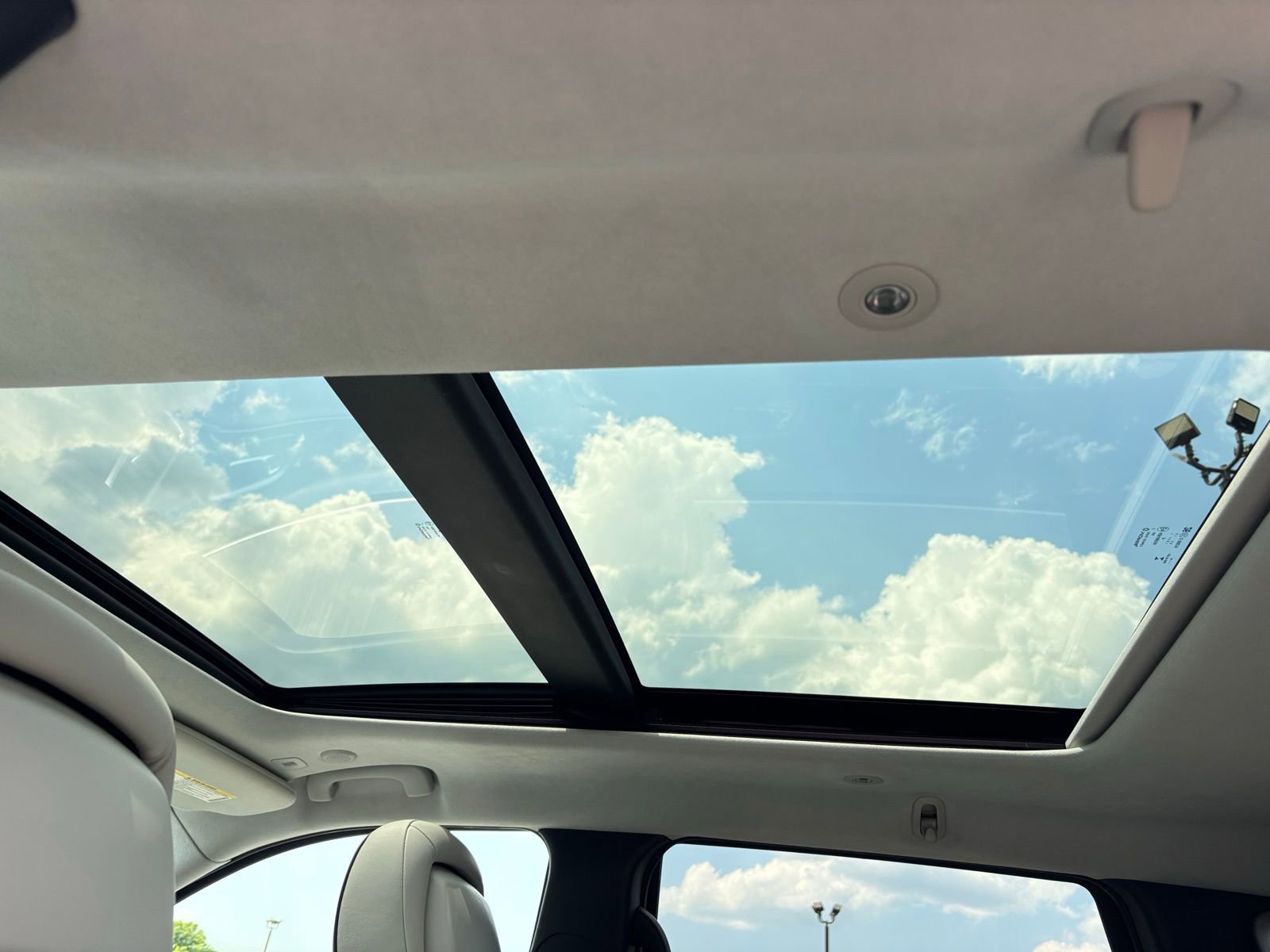 Used 2017 Jeep Grand Cherokee Summit AWD/4WD image 21