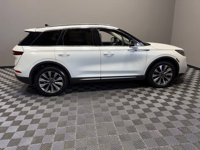 Used 2022 Lincoln Corsair Reserve w/ Equipment Group 201A AWD/4WD image 7