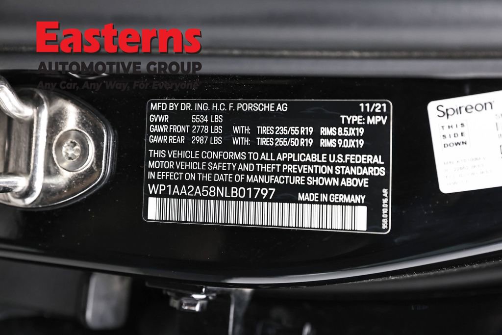 Used 2022 Porsche Macan AWD/4WD image 37