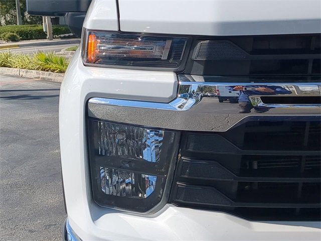 Used 2024 Chevrolet Silverado 2500 LT image 10