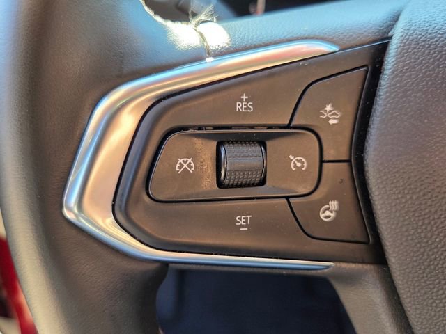 Certified 2025 Chevrolet Trax LT w/ LT Convenience Package image 33