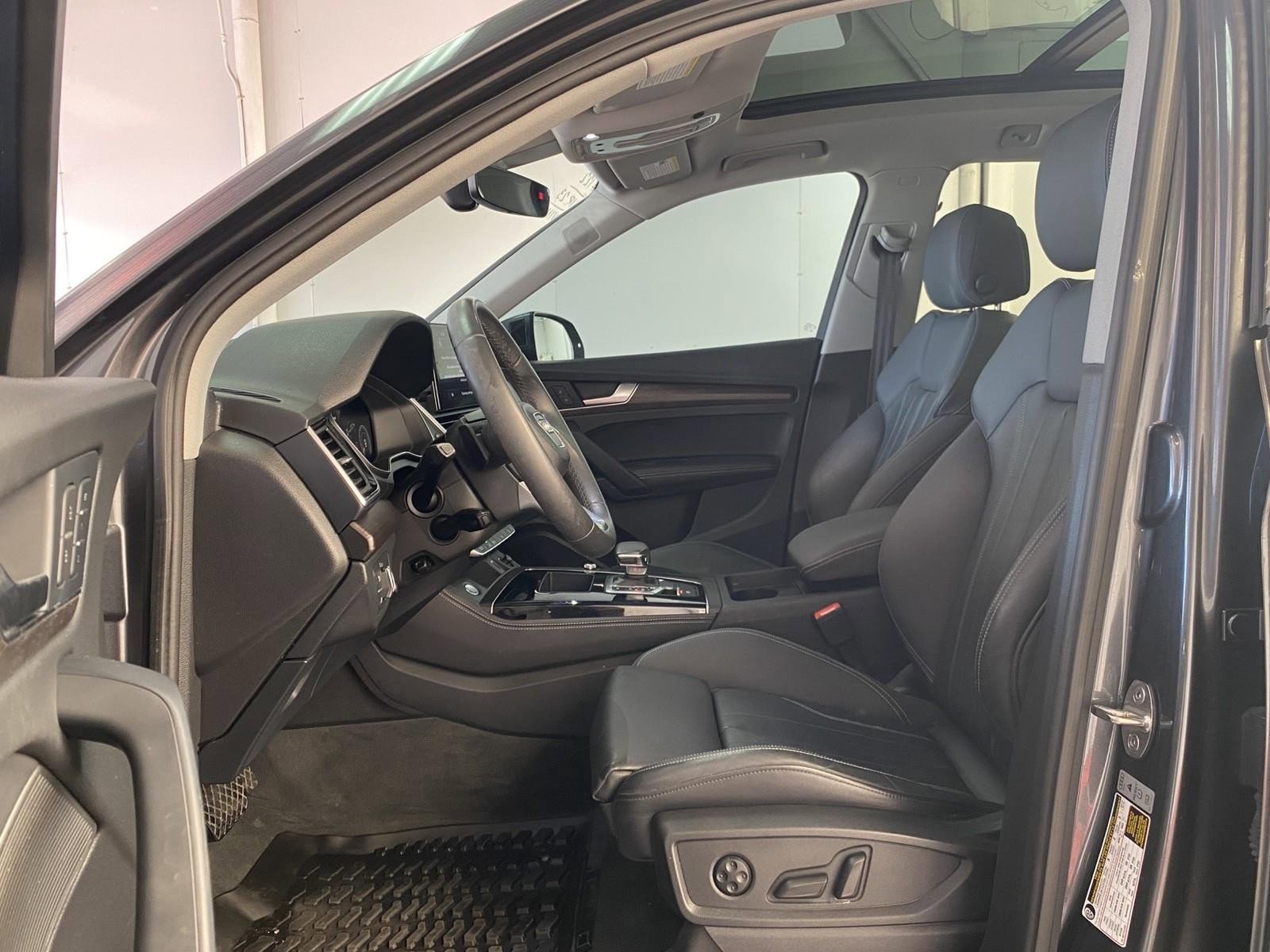 Used 2023 Audi Q5 e Premium Plus w/ Premium Plus Package AWD/4WD image 23