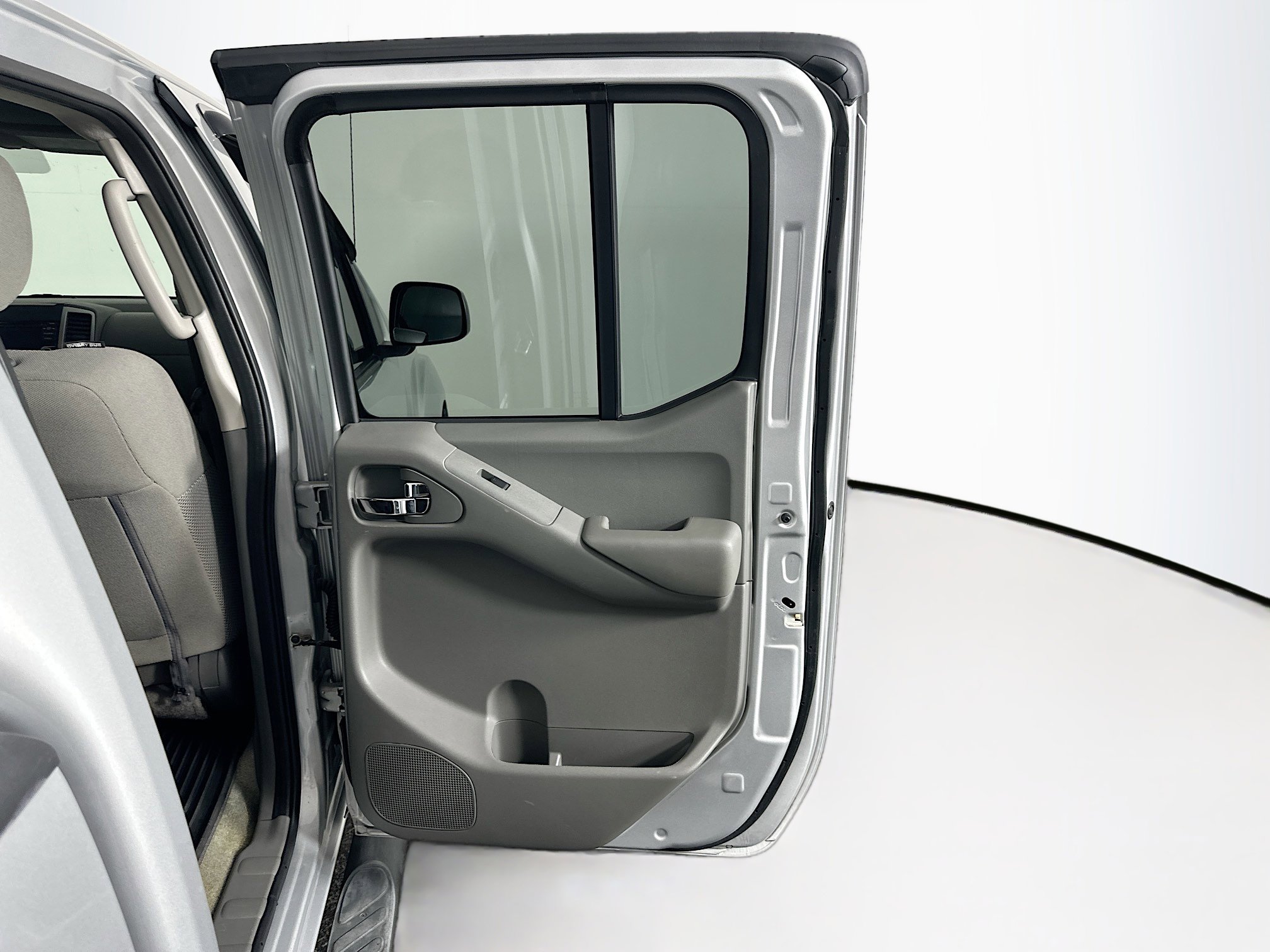 Used 2018 Nissan Frontier SV w/ Value Truck Package image 27