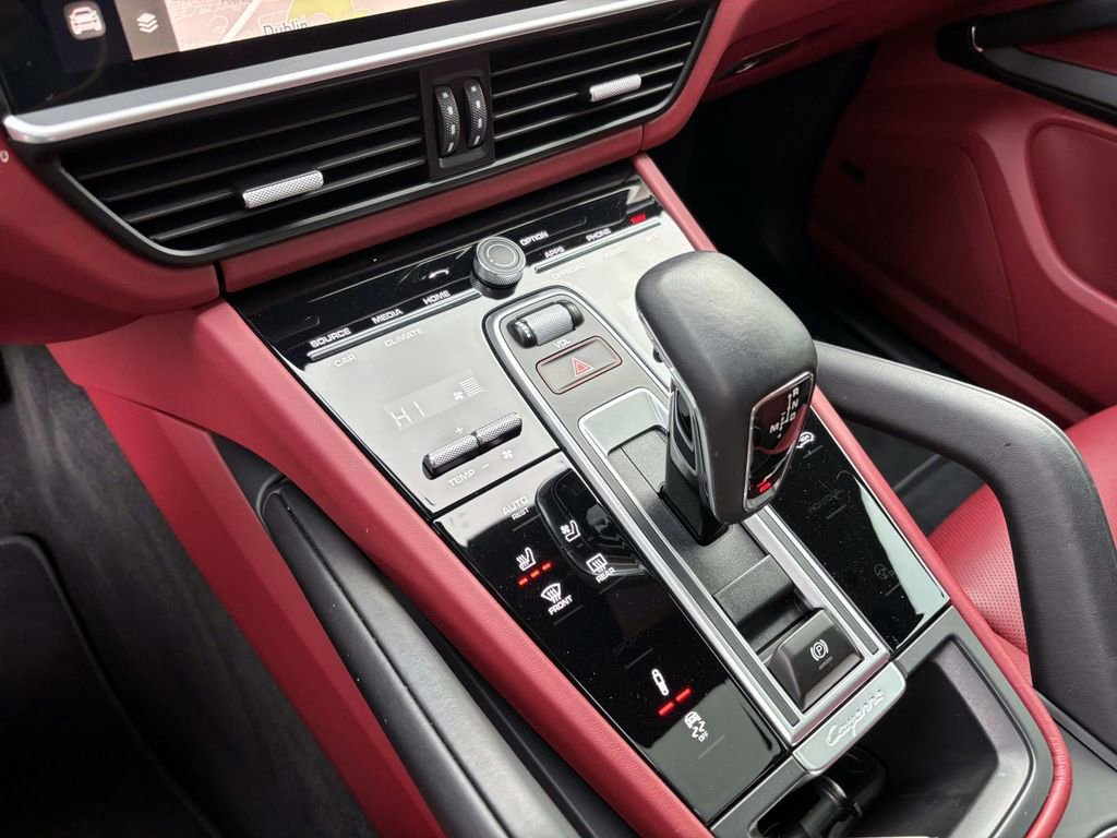 Used 2023 Porsche Cayenne GTS image 34