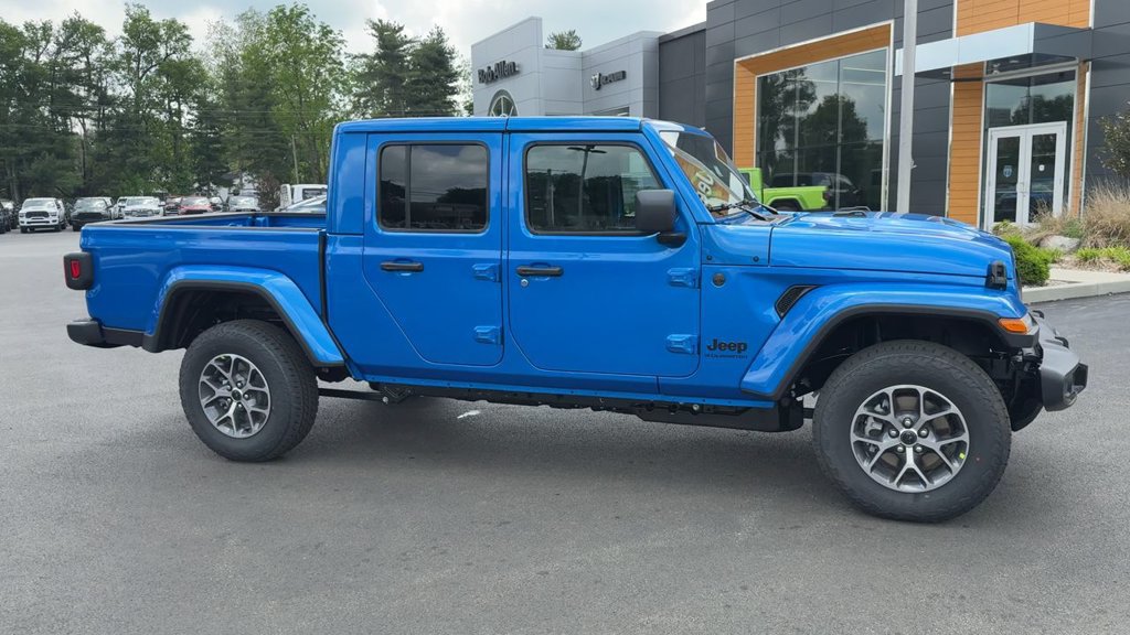 New 2026 Jeep Gladiator Sport AWD/4WD image 8