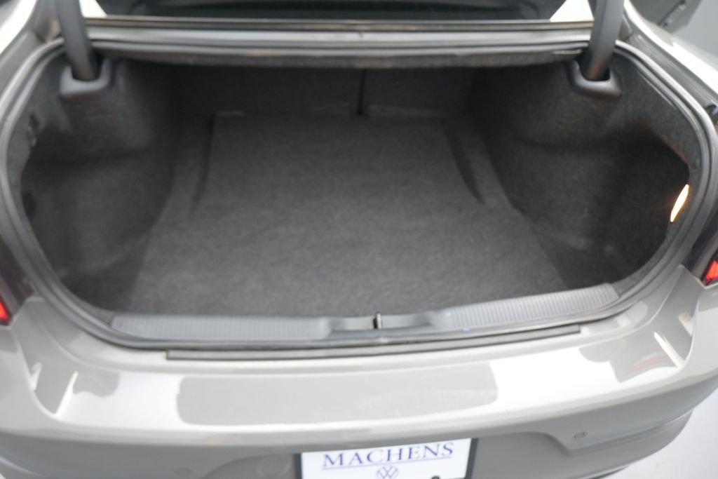 Used 2019 Dodge Charger SXT RWD image 42