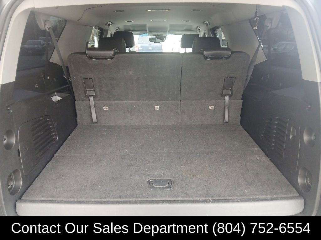 Used 2018 Chevrolet Suburban LT image 27