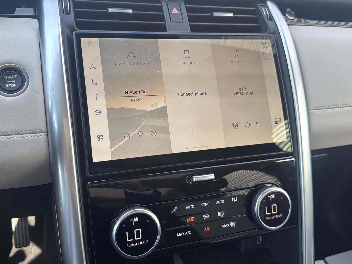New 2026 Land Rover Discovery S AWD/4WD image 32